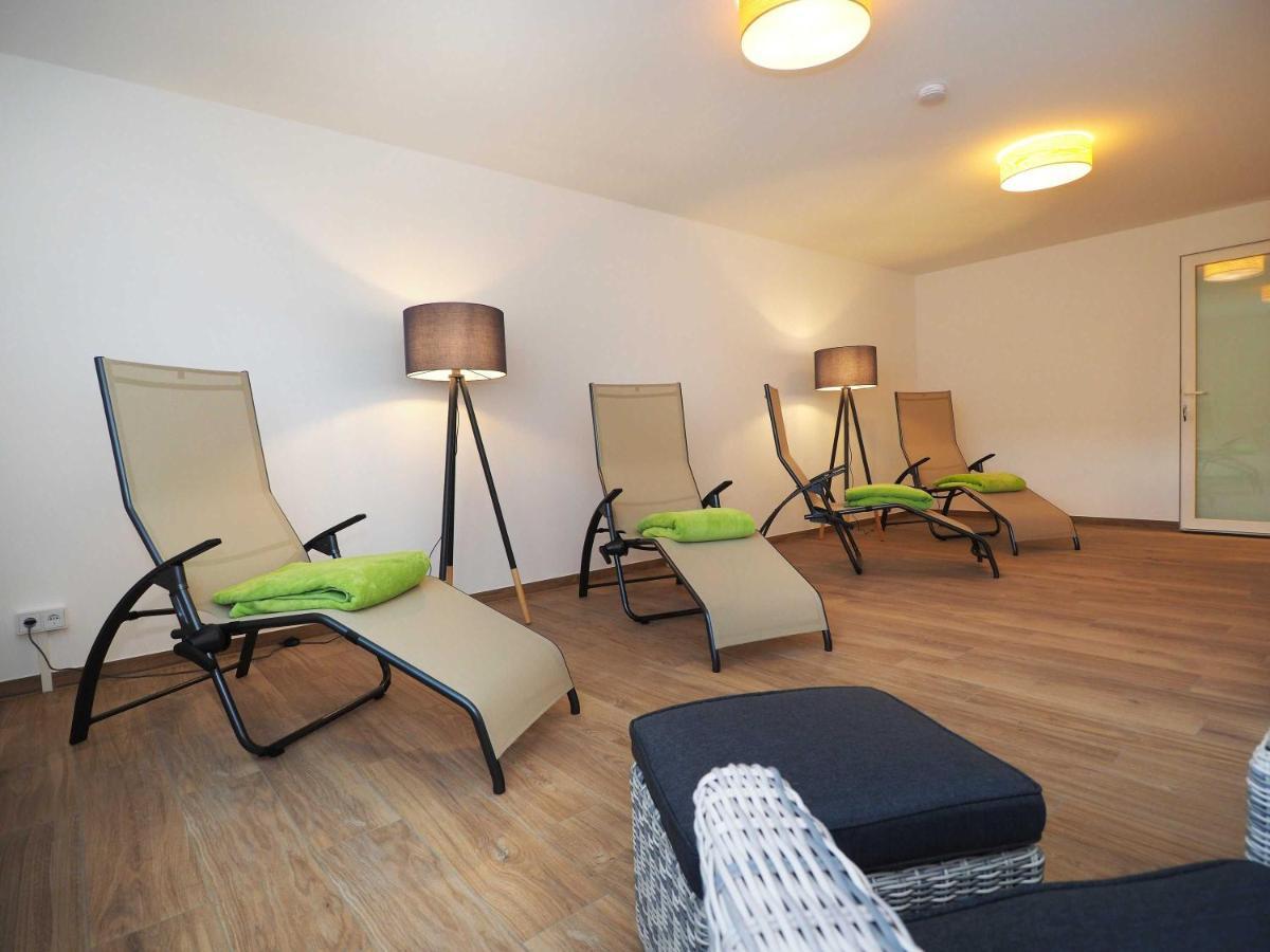 Appartement "Froschkoenig" - Oase Am Haff Garz  Zewnętrze zdjęcie